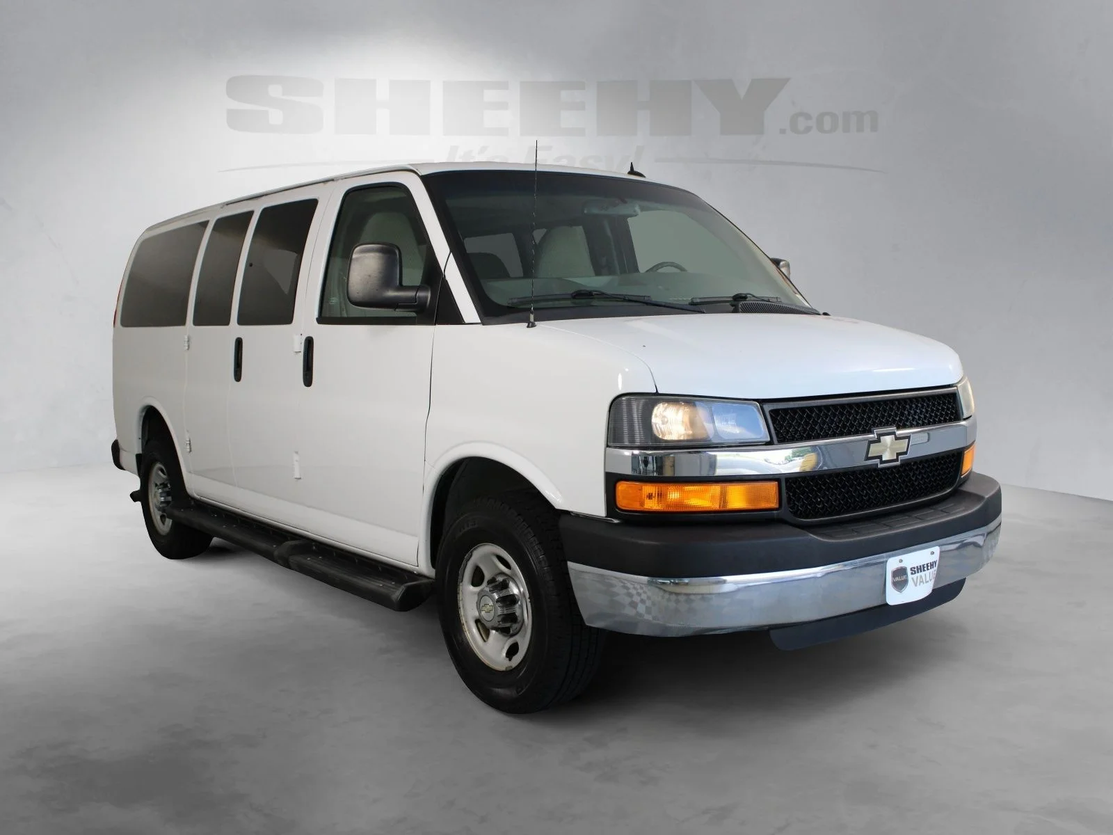 Used 2015 White Chevrolet LT image 2