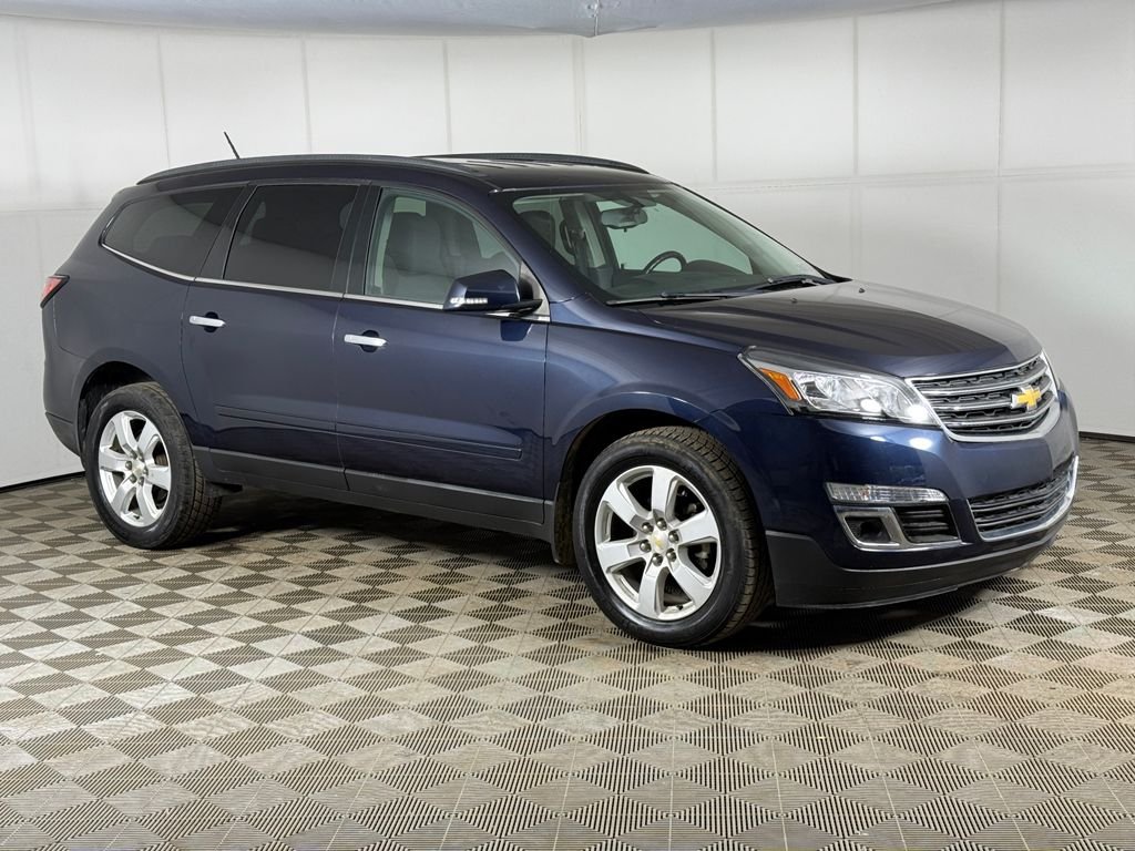Used 2016 Chevrolet Traverse 1LT with VIN 1GNKRGKD8GJ159979 for sale in Ewing Township, NJ