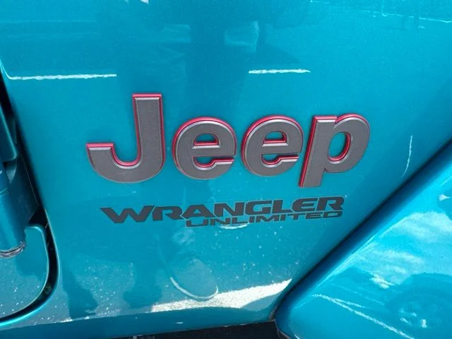 Used 2020 Teal Jeep Unlimited Rubicon image 7