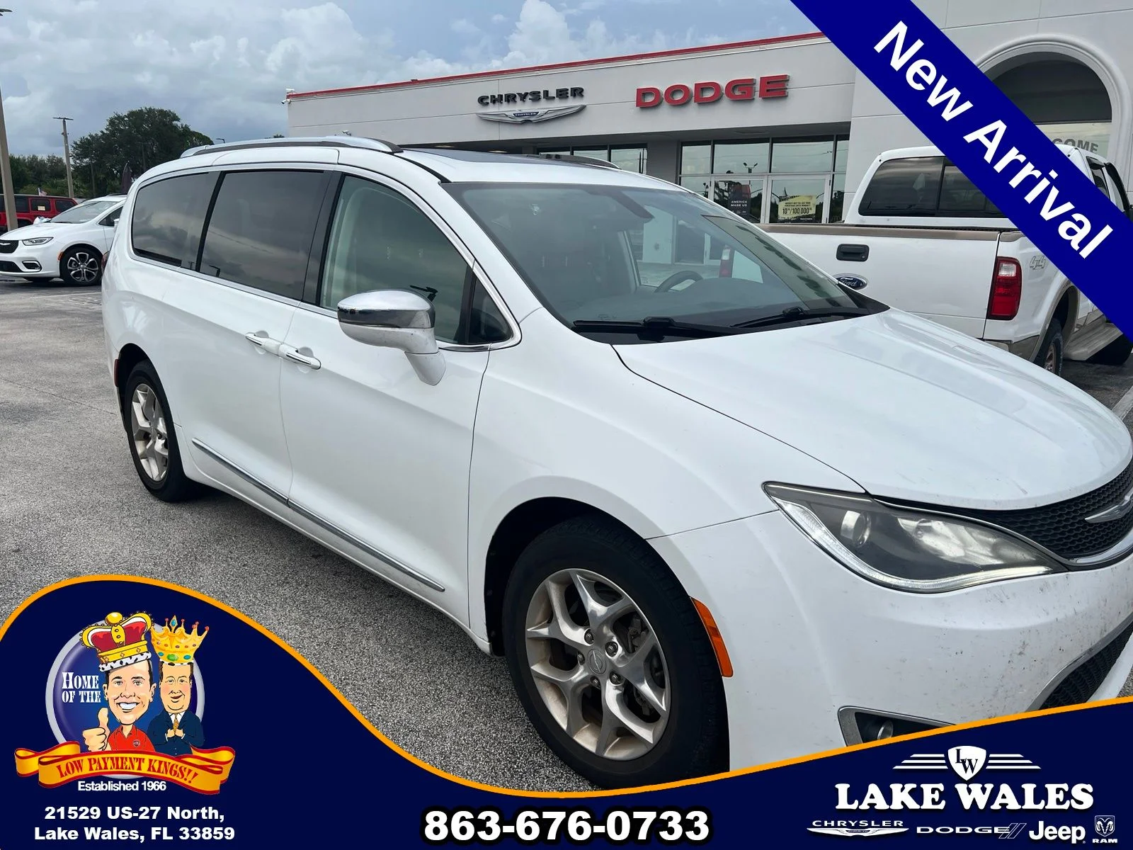 Certified Used 2018 White Chrysler Limited image 3