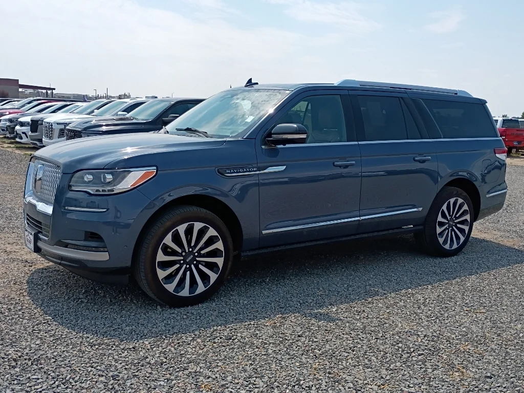 2022 Lincoln Navigator