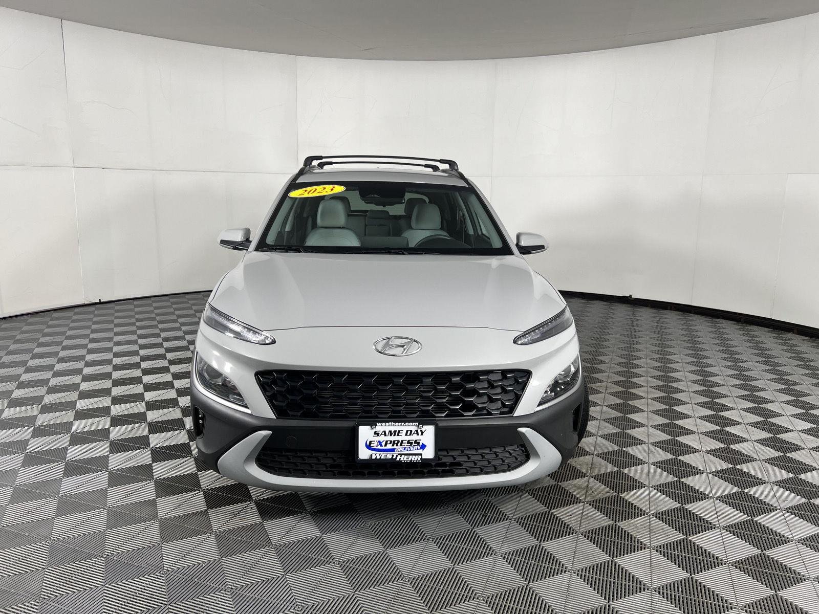 Used 2023 Cyber Silver Hyundai SEL image 2