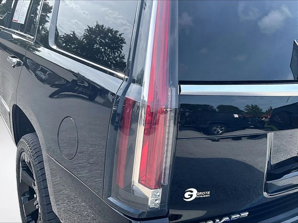 Used 2019 Black Cadillac Premium Luxury image 31