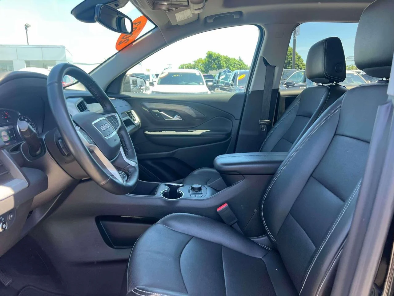 Used 2023 Ebony Twilight Metallic GMC AWD SLT image 17