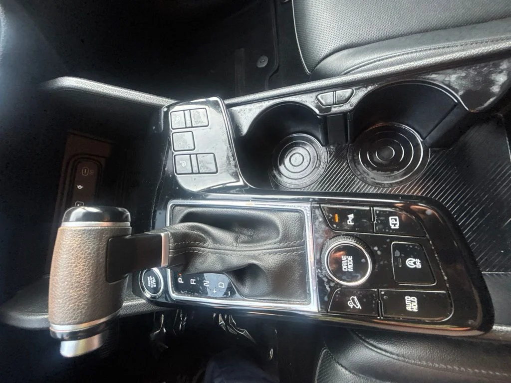 Used 2024 Black Kia EX image 21