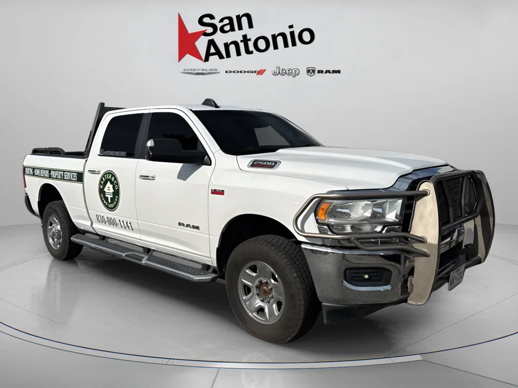 2019 RAM 2500 Big Horn 4X4 Crew Cab SWB's photo
