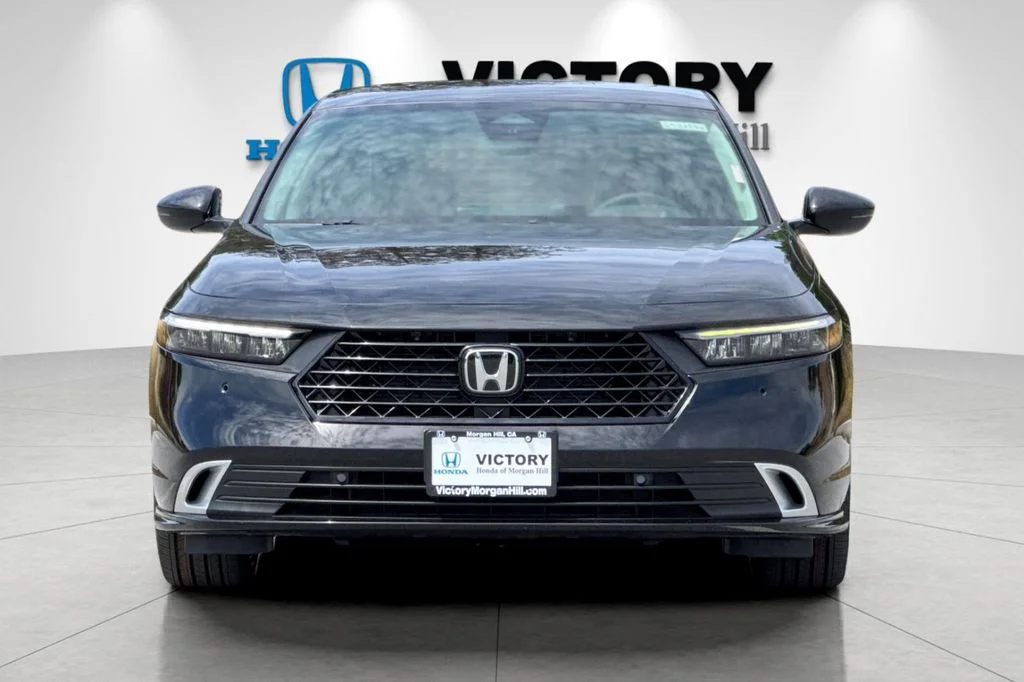 New 2026 Crystal Black Pearl Honda Touring image 9