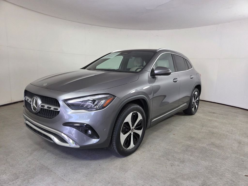 Certified Used 2025 Gray Mercedes-Benz GLA 250 image 9