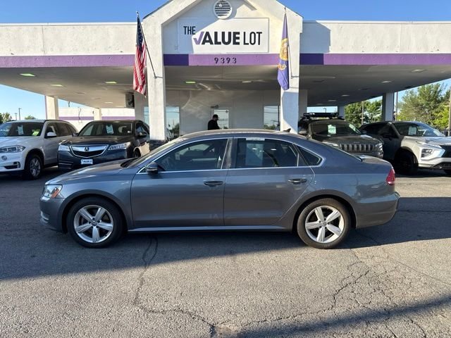 2012 Volkswagen Passat 2.5 SE