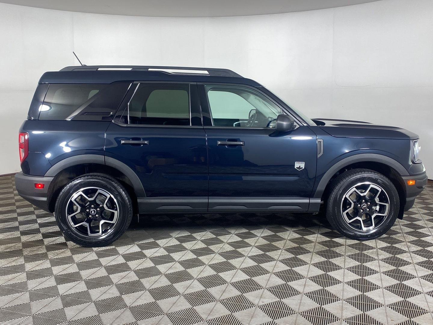 Used 2023 Alto Blue Metallic Tinted Clearcoat Ford Big Bend image 24