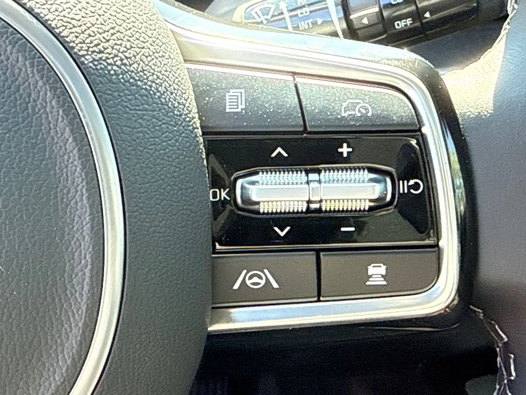 Certified Used 2025 Gray Kia S image 26