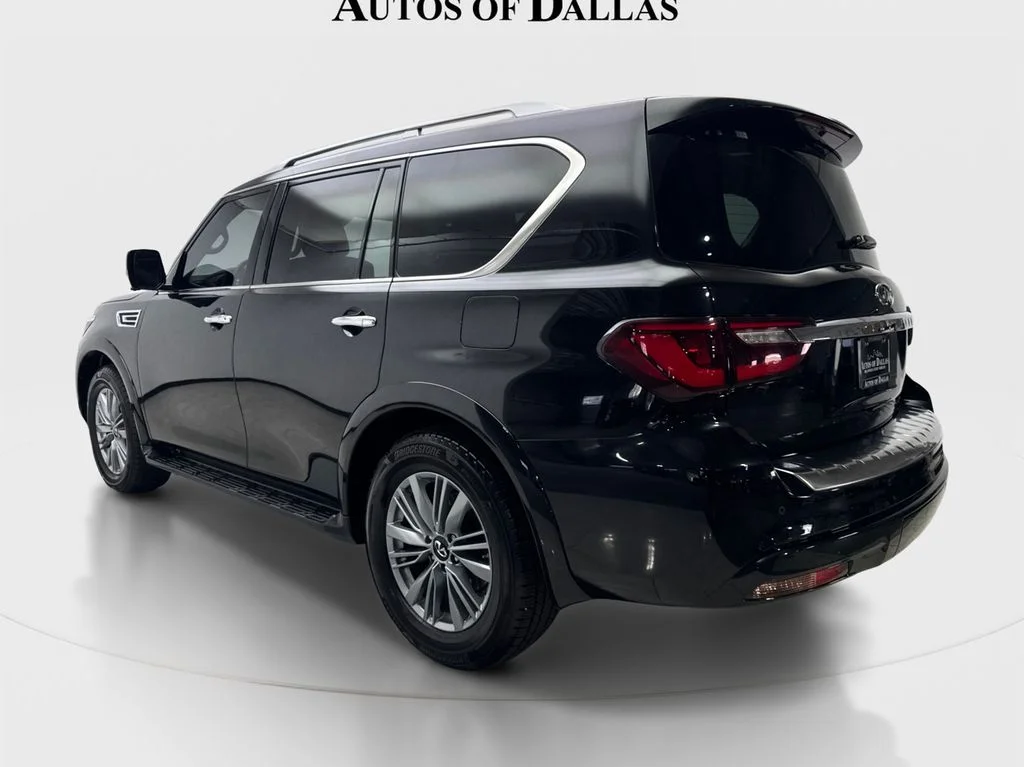 Used 2023 Black INFINITI LUXE image 9