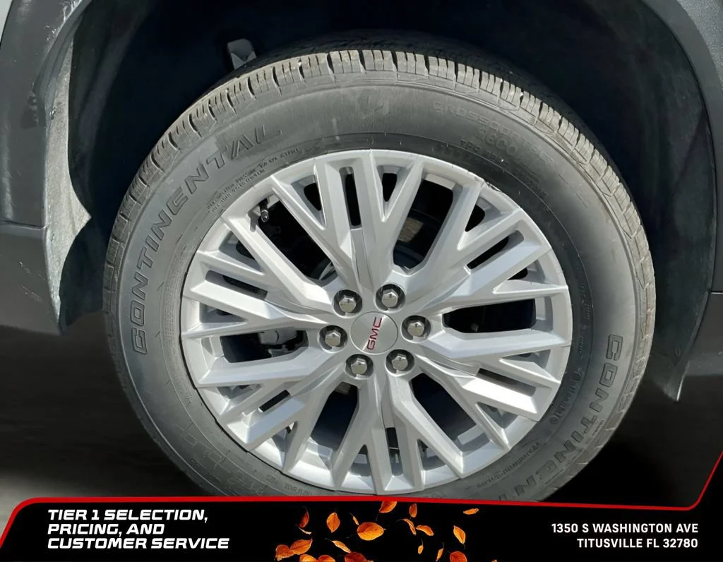 New 2026 Sterling Metallic GMC Elevation image 17