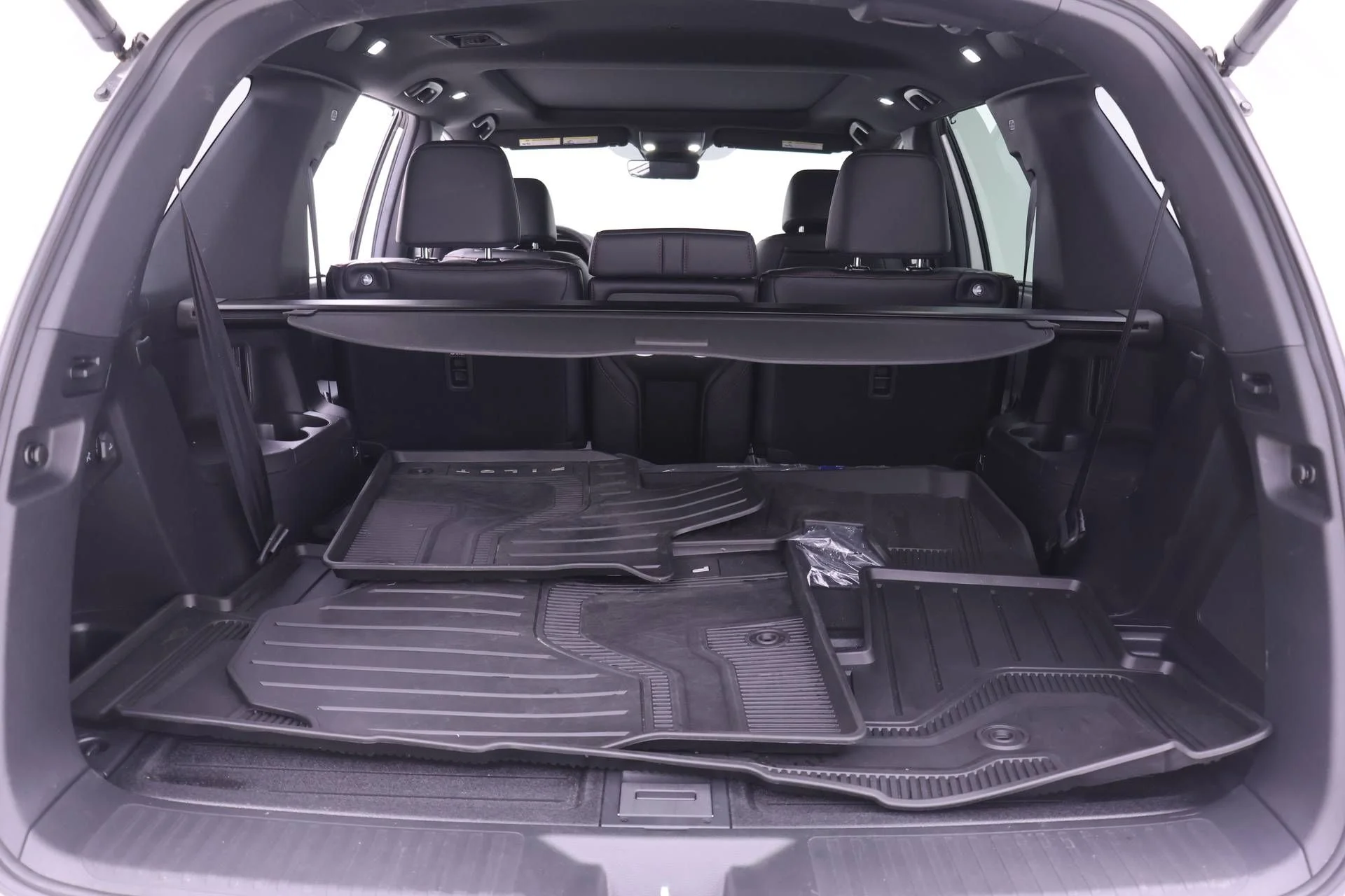2025 Honda Pilot Black Edition - Photo 14