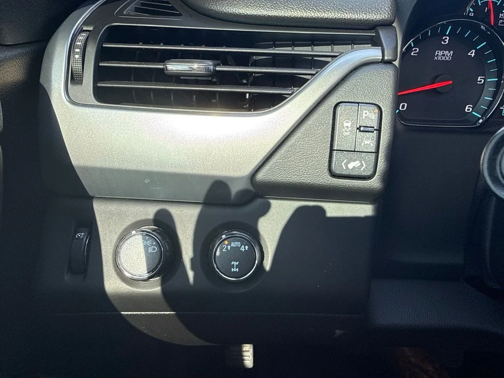 Used 2019 Black Chevrolet LT image 17