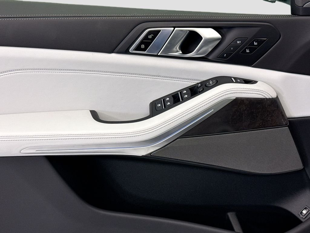 New 2026 Gray Metallic BMW xDrive50e image 22