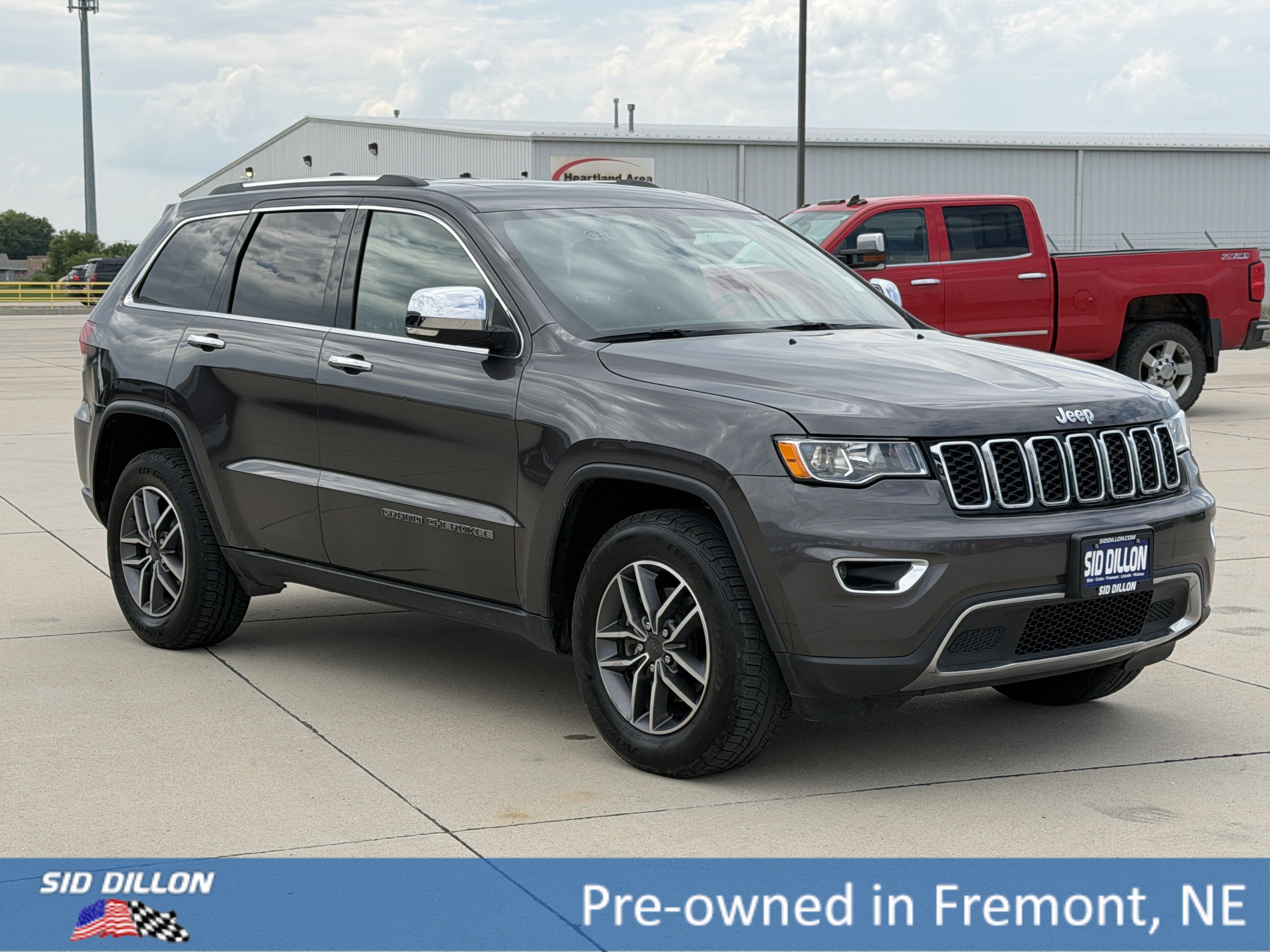 Used 2020 Granite Crystal Metallic Clearcoat Jeep Limited image 2