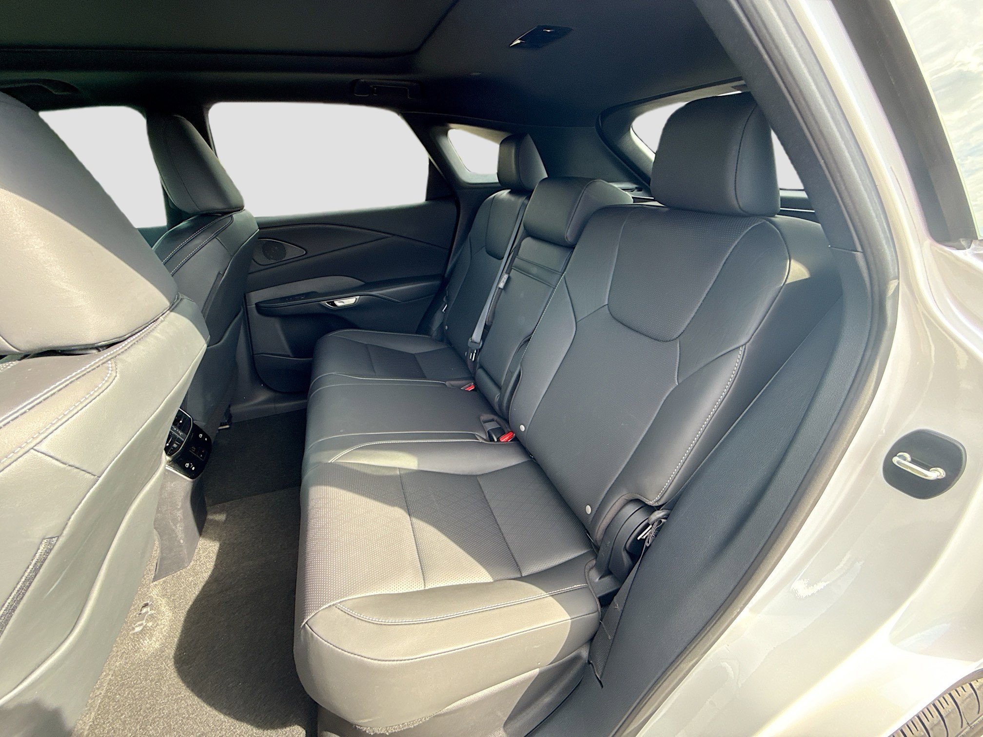 Used 2023 Eminent White Pearl Lexus RX 350 Premium Plus image 22