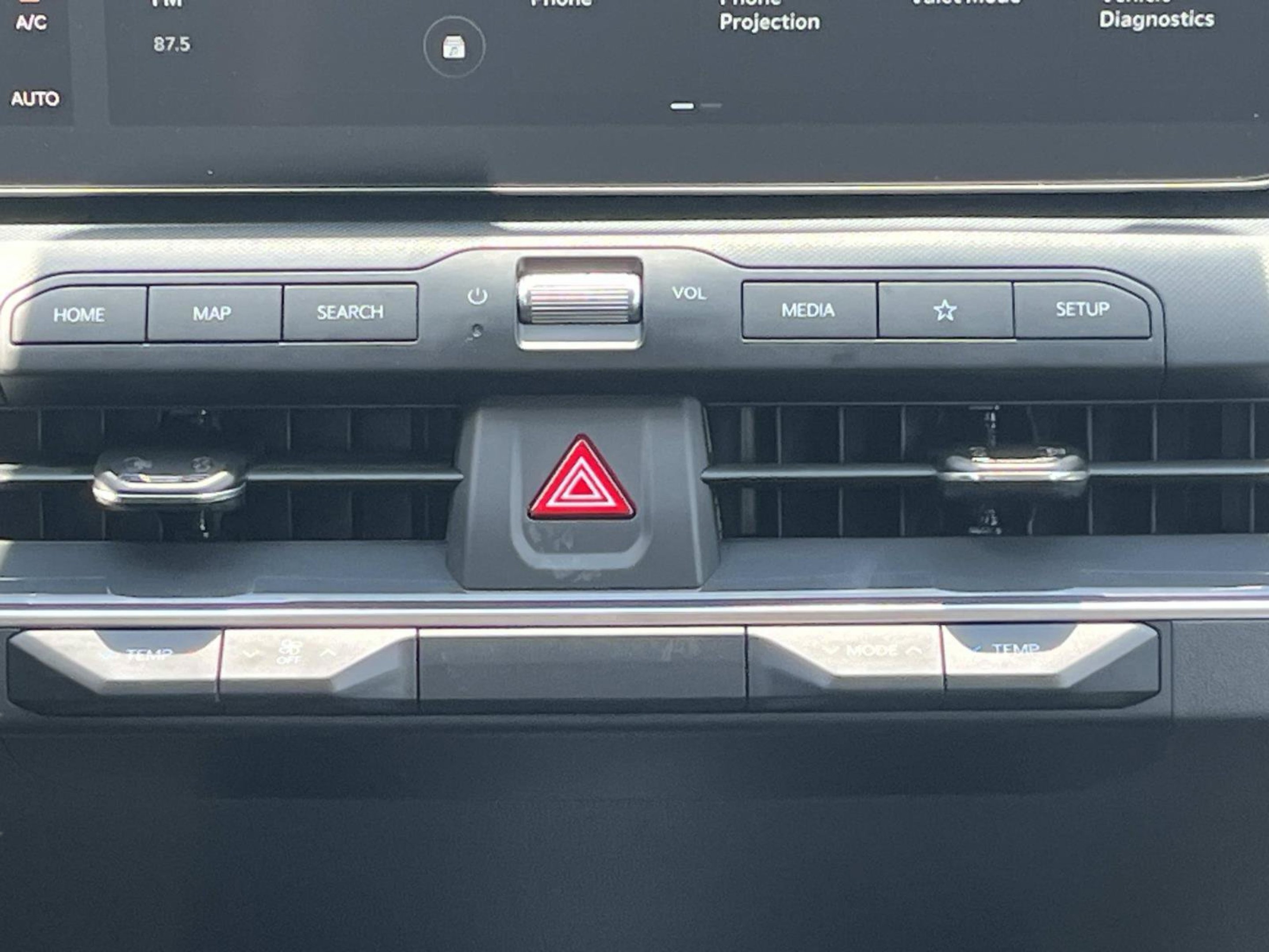 New 2026 Snow White Pearl Kia EX image 12