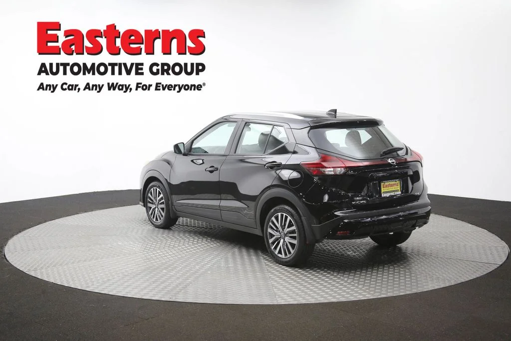 Used 2023 Black Nissan SV image 62