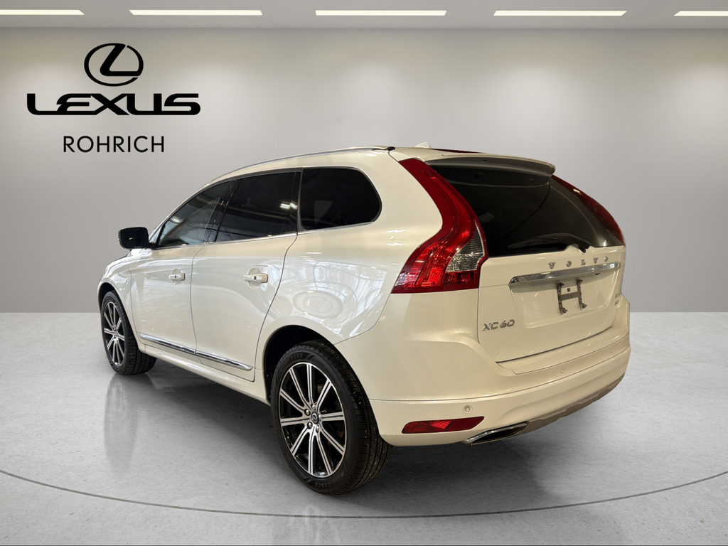 Used 2016 White Volvo T6 image 8