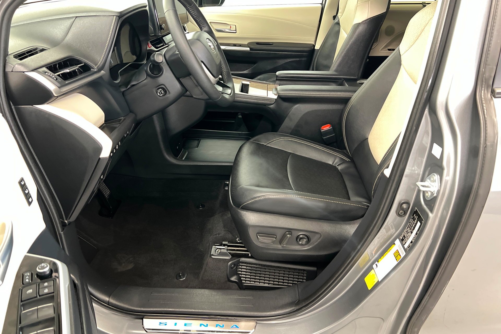 Used 2026 Gray Toyota Platinum image 18