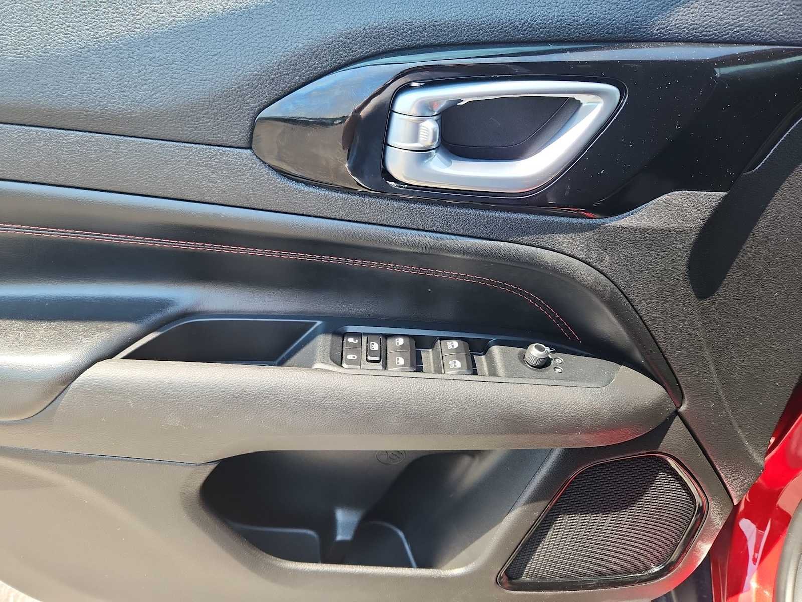 2025 Jeep Compass Trailhawk - Photo 11