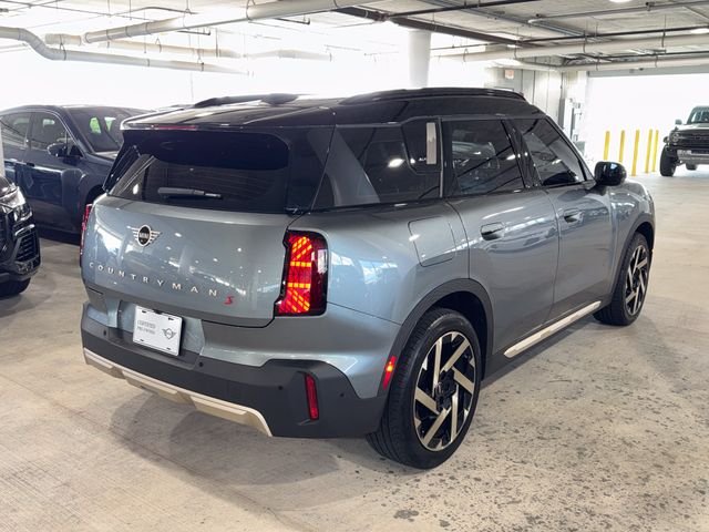 Used 2025 Green Metallic MINI Signature Plus image 8