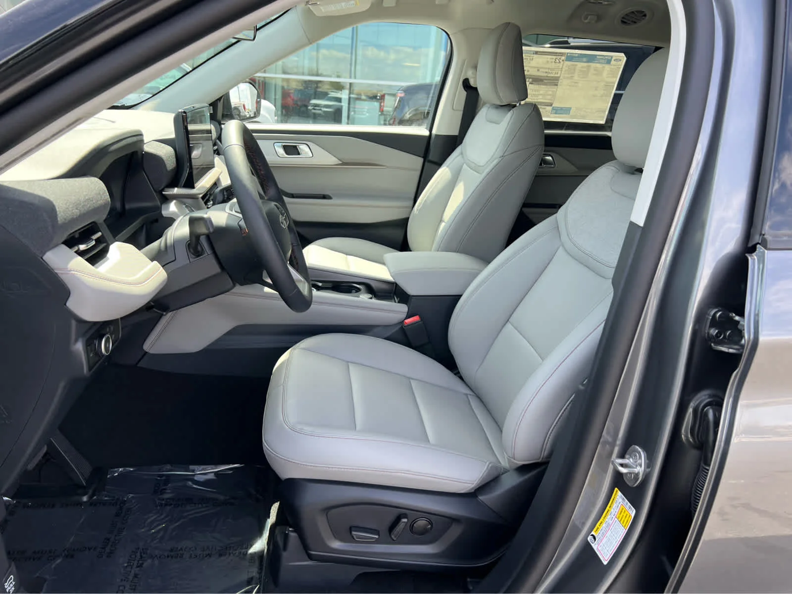 New 2026 Carbonized Gray Metallic Ford Active image 28