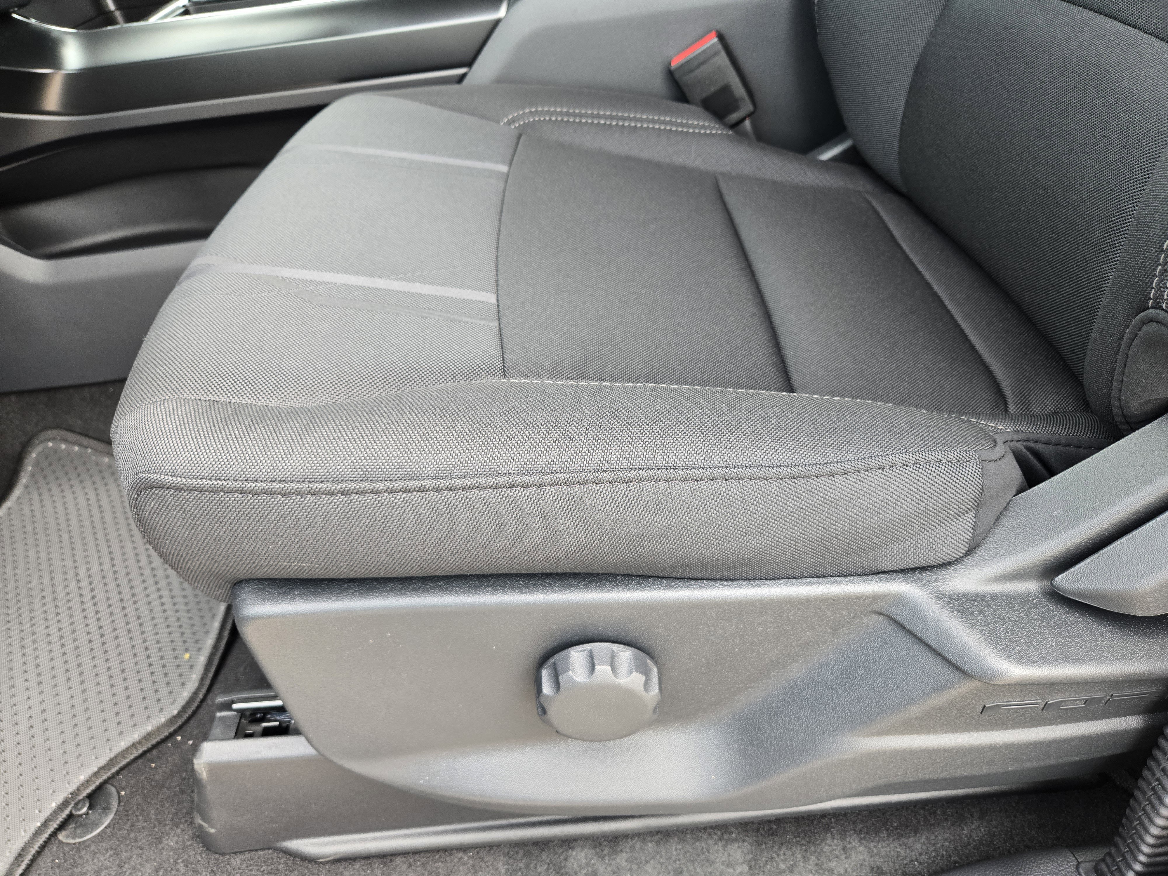 New 2026 Carbonized Gray Metallic Ford STX image 16
