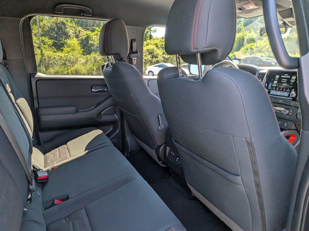 Used 2022  Nissan PRO-X image 23