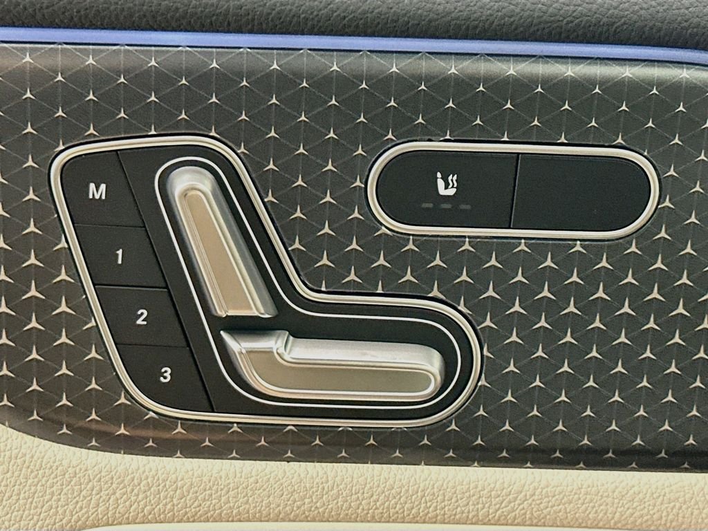 New 2026 Mountain Grey Metallic Mercedes-Benz GLA 250 image 19