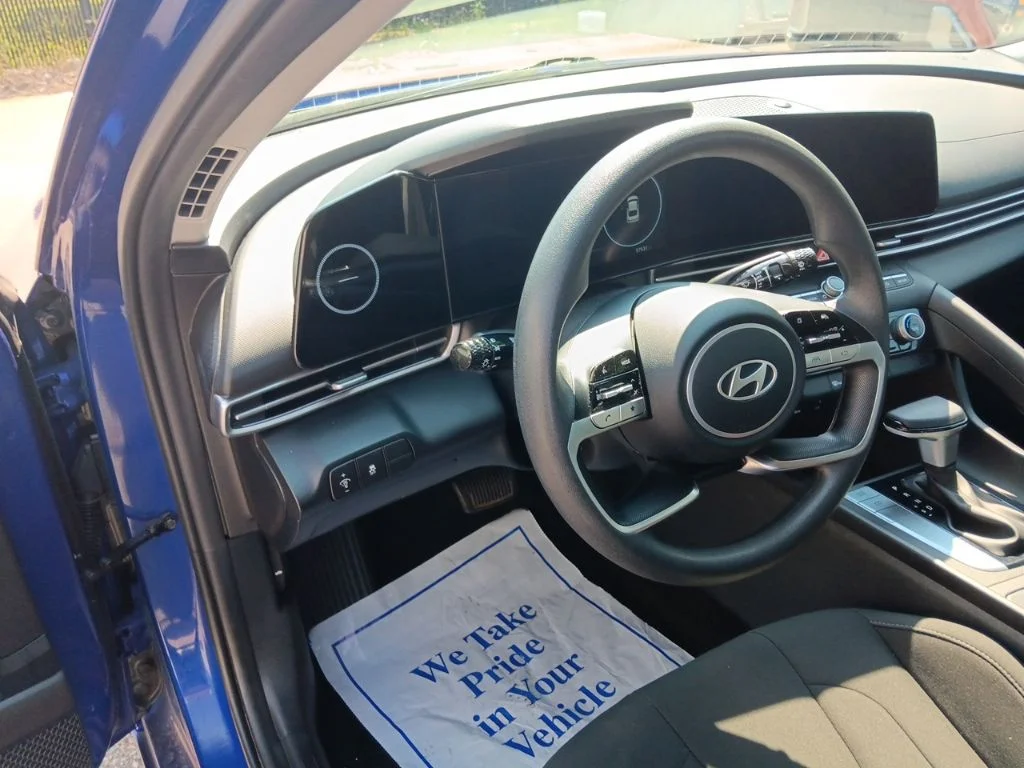 Used 2024 Intense Blue Hyundai SEL image 14