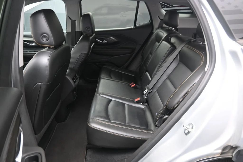 Used 2021 Silver GMC SLT image 15