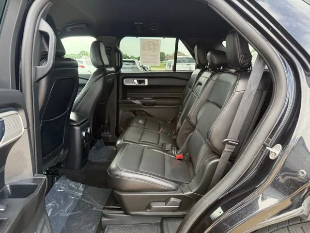 Used 2020 Black Ford Limited image 34