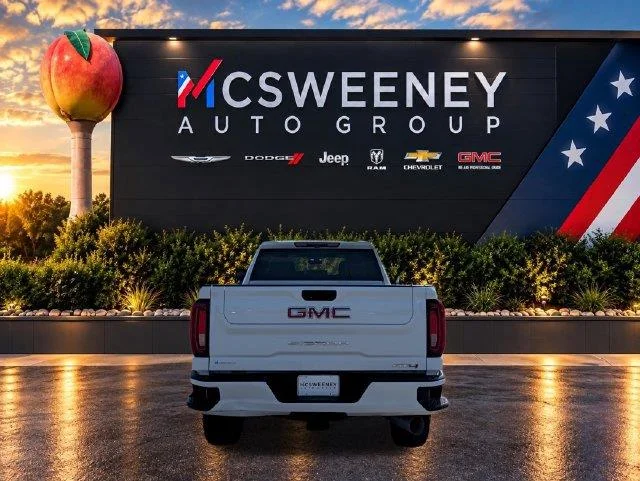 Used 2022 SUMMIT WHITE GMC AT4 image 4
