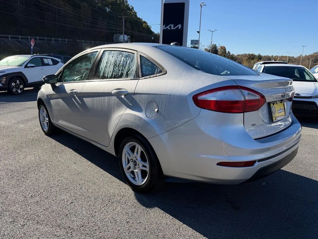 Used 2018 Silver Ford SE image 5