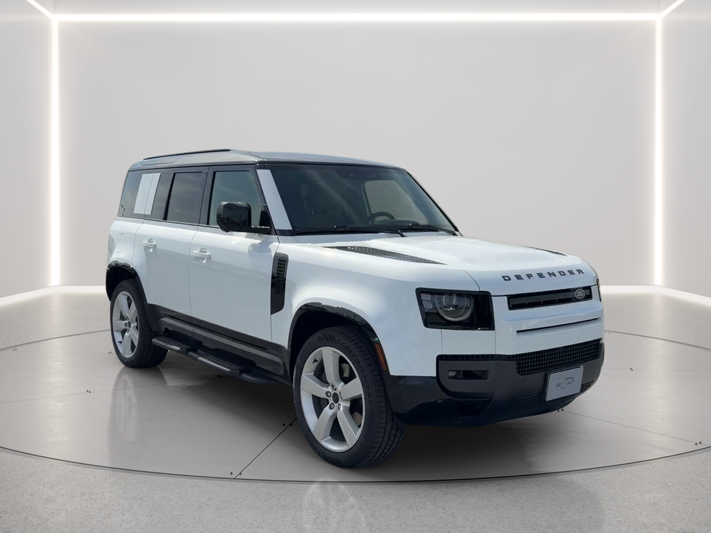 New 2026 Fuji White Land Rover X-Dynamic SE image 3