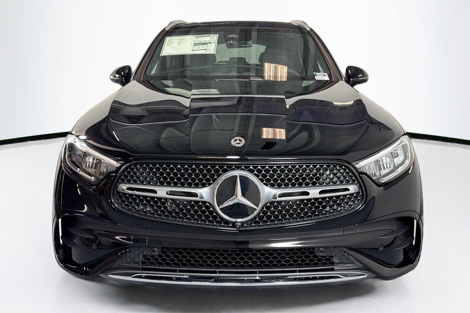 New 2026 Black Mercedes-Benz GLC 300 image 2