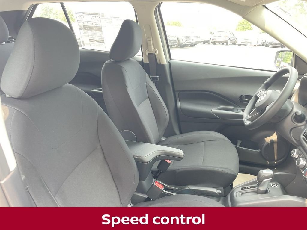 2025 Nissan KICKS PLAY Base - Photo 36