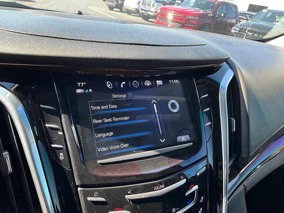 Used 2020 White Cadillac Luxury image 19