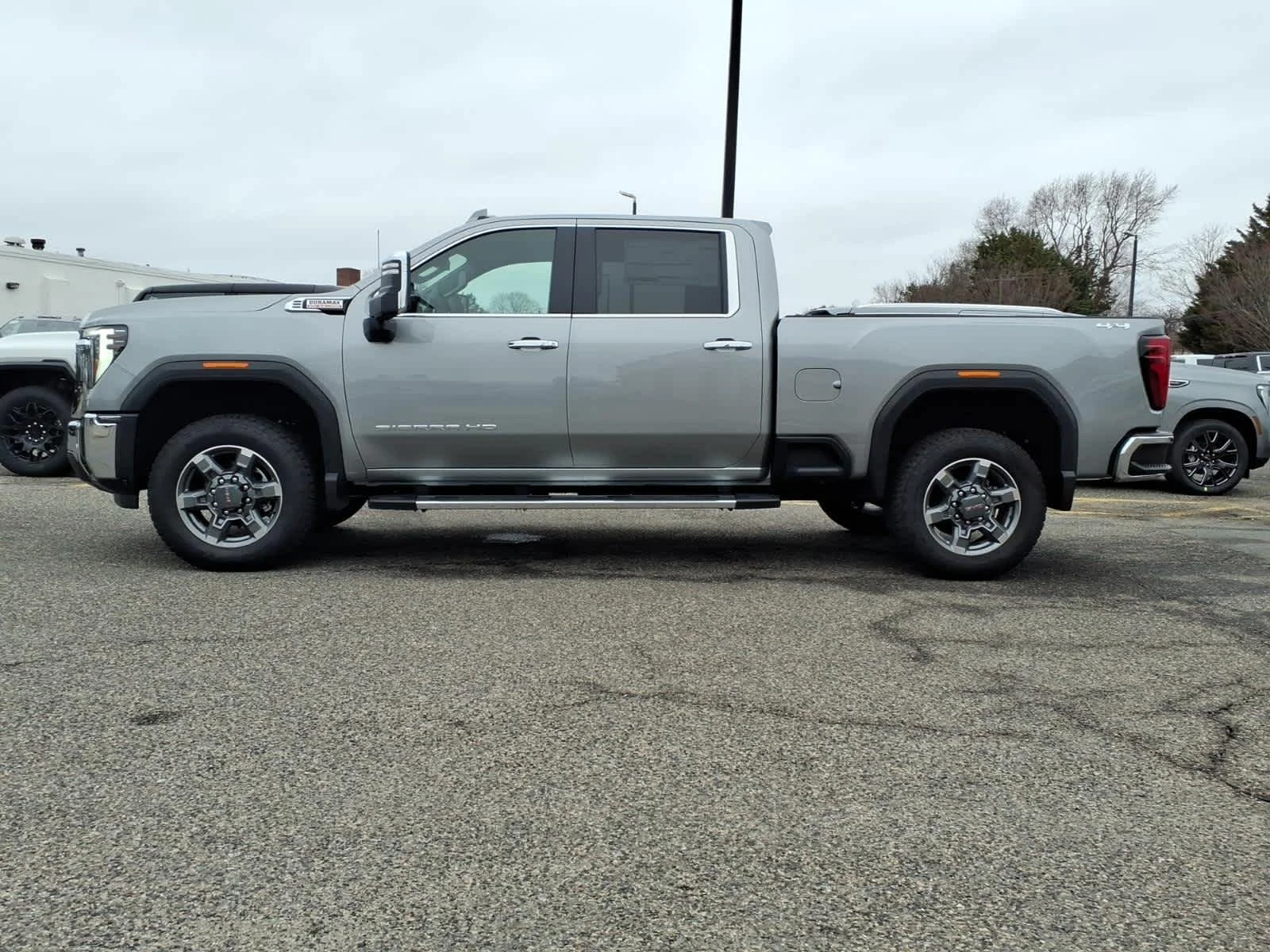 New 2026 Sterling Metallic GMC SLT image 4