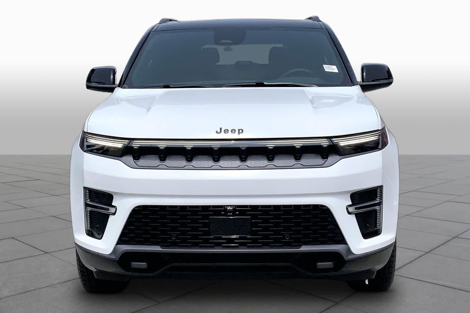 New 2026 Bright White Clear-Coat Exterior Paint Jeep Upland image 3