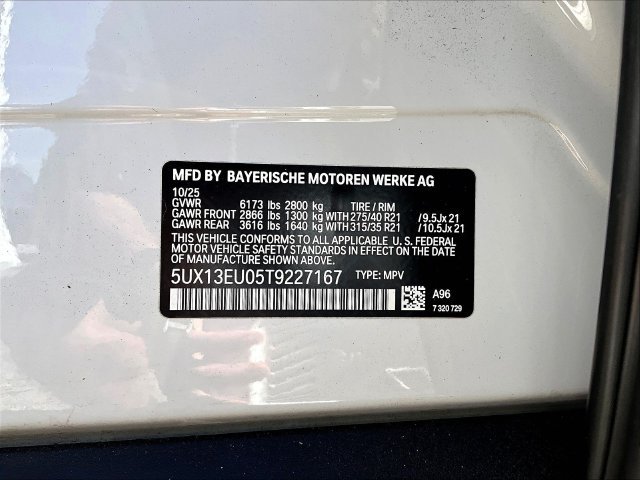Used 2026 White BMW sDrive40i image 22