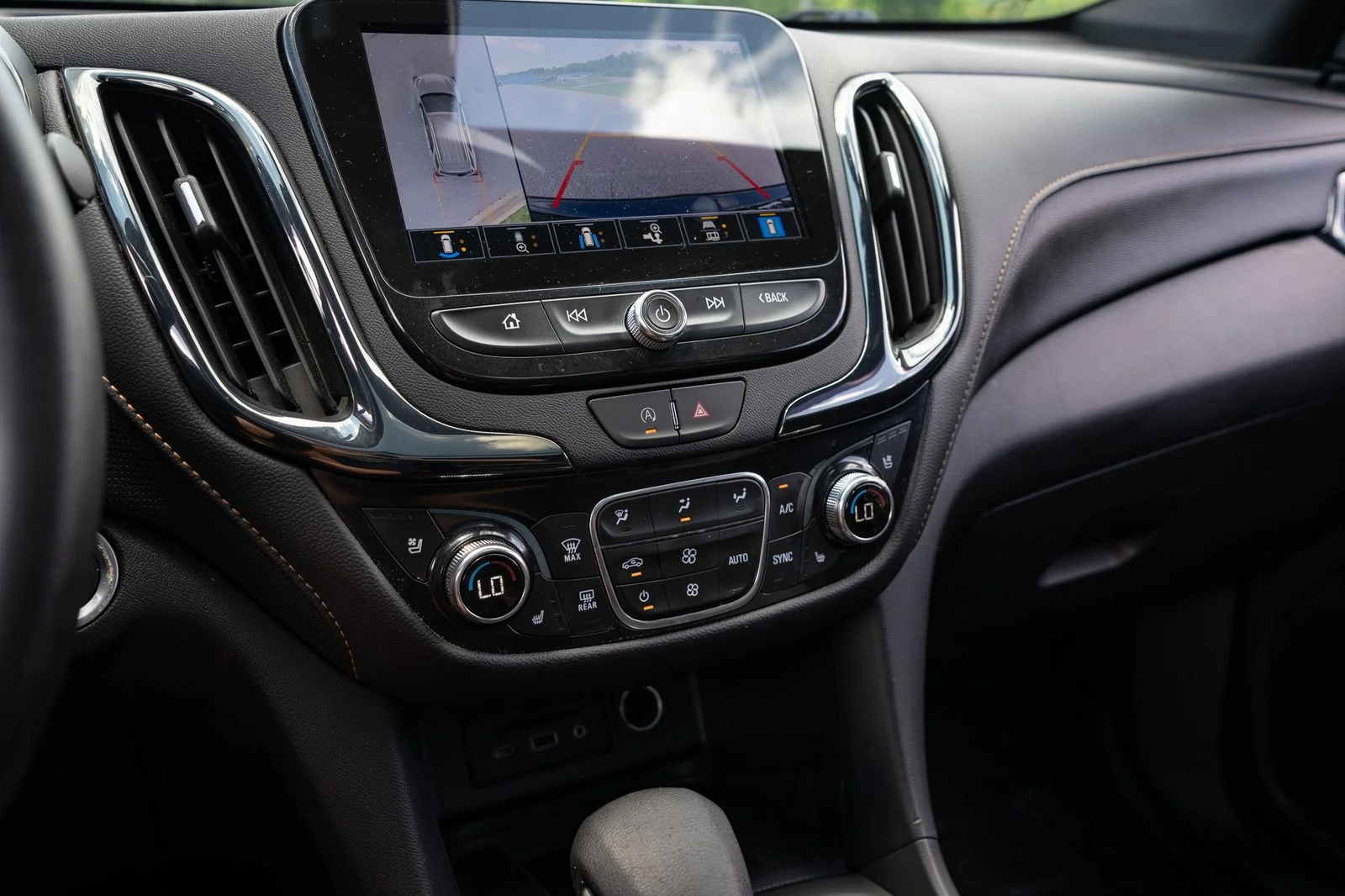 Used 2024 Black Chevrolet Premier image 26