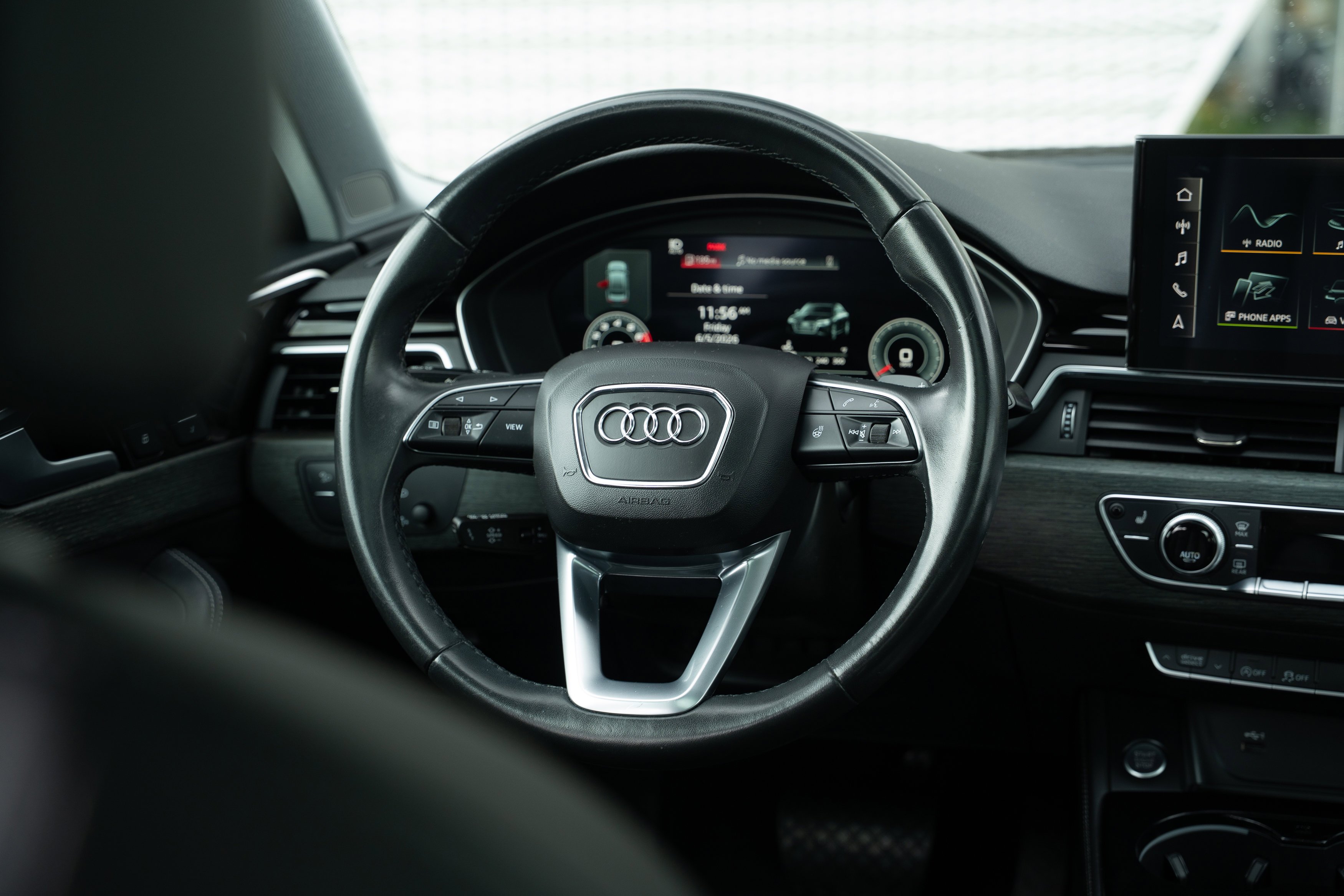 Used 2021 Mythos Black Metallic Audi Premium Plus image 9