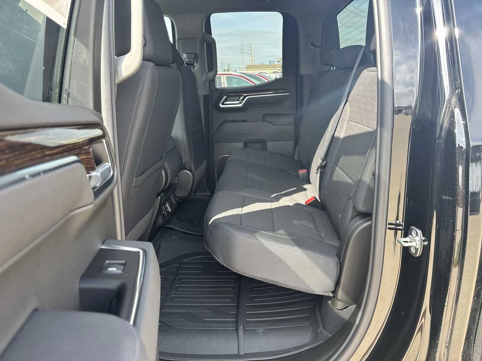 New 2026 Onyx Black GMC Elevation image 26