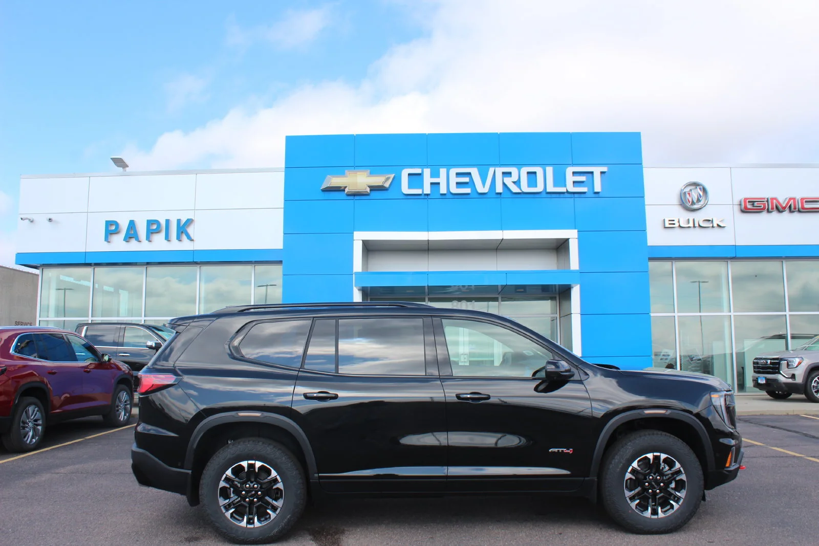 2027 GMC Acadia AT4