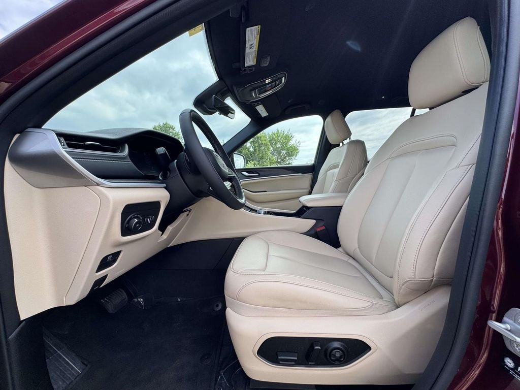 Used 2025 Red Jeep Limited image 13
