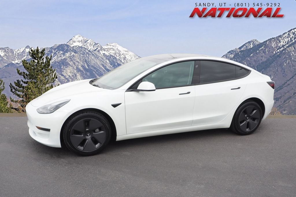 2023 Tesla Model 3 -'s photo